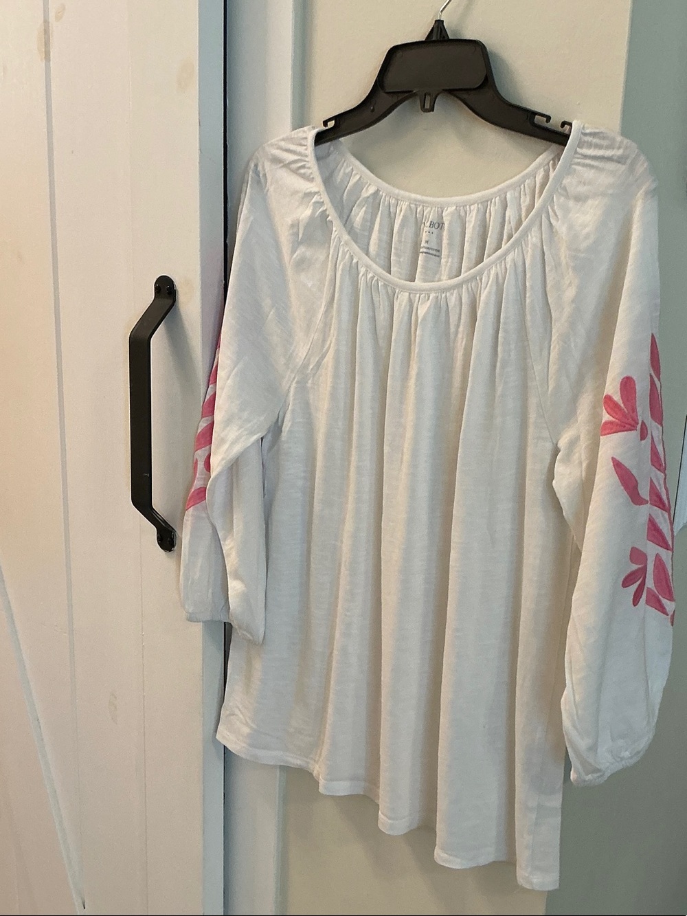 Talbots White Peasant Tunic with Pink Sleeve Motif